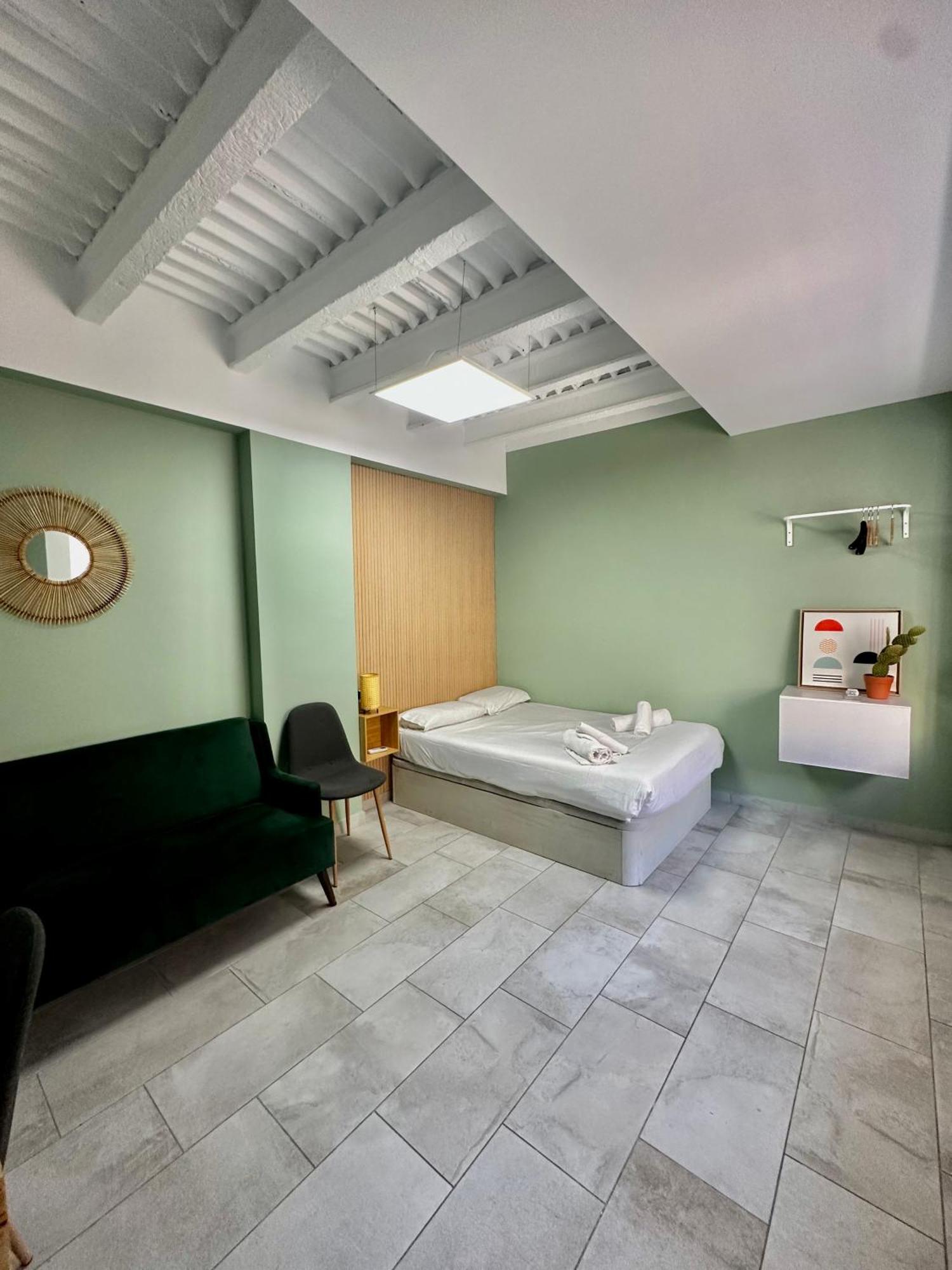 Lovely Studio Apartment Malaga Exterior photo
