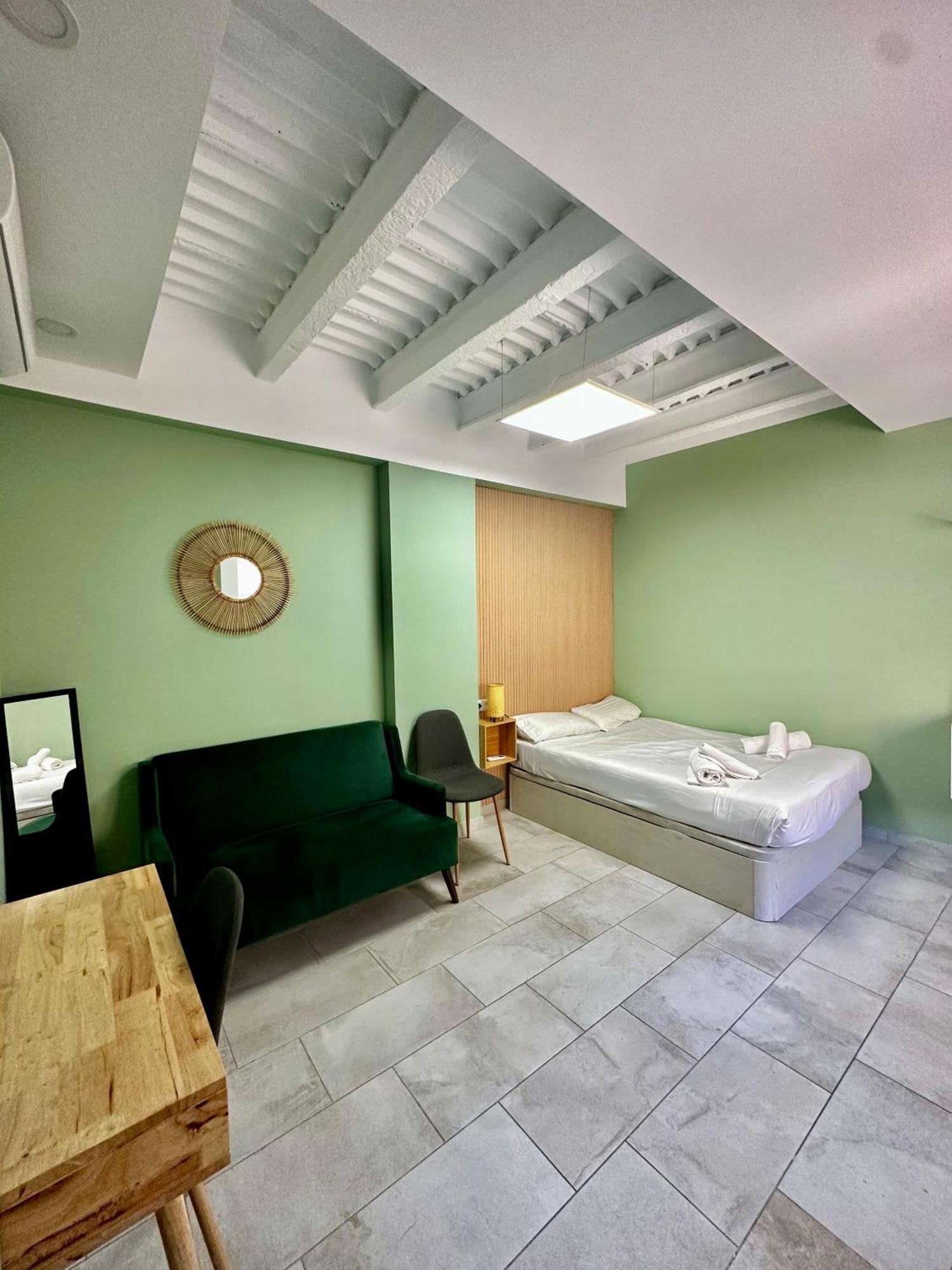Lovely Studio Apartment Malaga Exterior photo