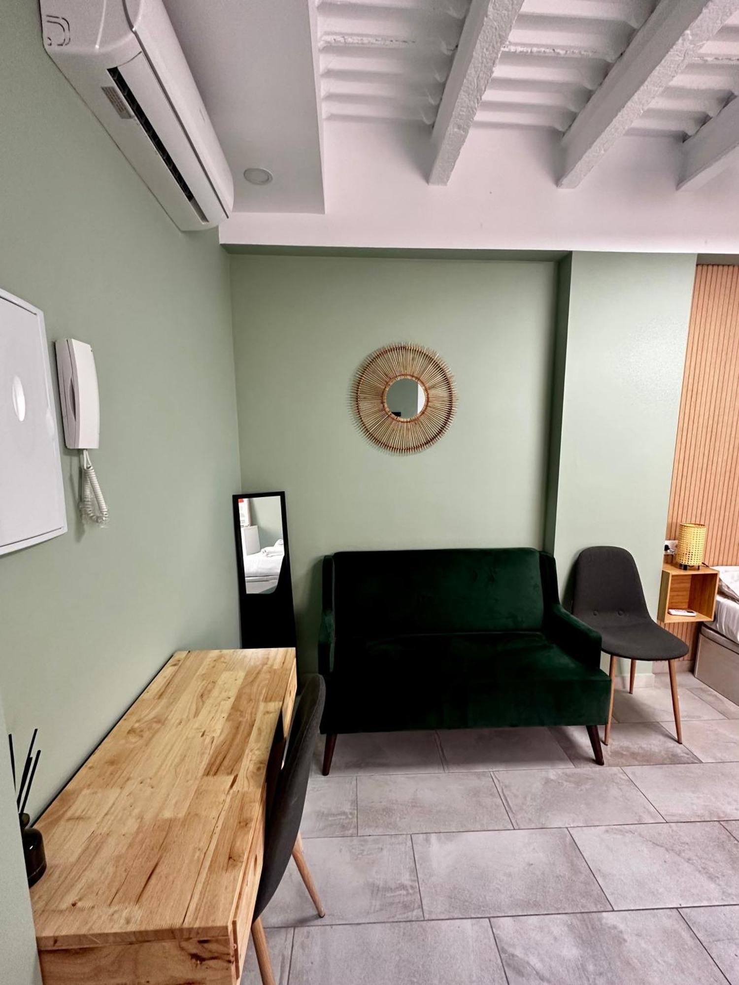 Lovely Studio Apartment Malaga Exterior photo